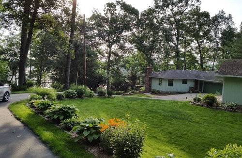 Dowling House | Secluded Lake Retreat-Exceptional Reviews!