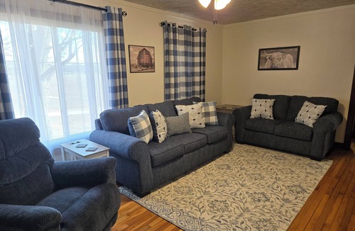 Shelbyville Other | Serene 2-bedroom farmhouse with country charm near Shelbyville
