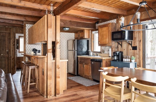 Bellaire Ski Chalet | Shanty Creek Chalet Hot Tub Fire Pit Ski/Golf Retreat