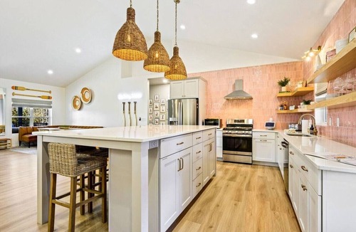 Sister Bay House | Sister Bay Retreat | Sleeps 12 + Game Room