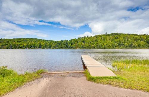 Upson House | Ski-In/Ski-Out Condo in Upson - Walk to Lake