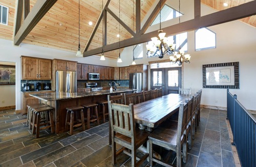 Indian Point House | Sleep 36 - 16 King Beds - Indoor Pool - Right by SDC - Vanessa's Vacation Homes
