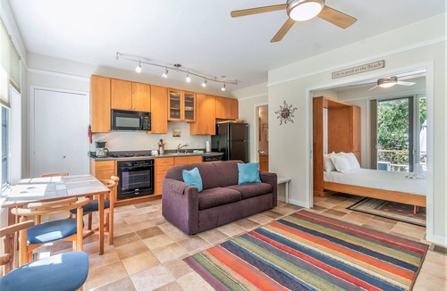 South Haven Cottage | Sleepy Hollow Beach Resort, Cottage 4A – Family Fun on Lake Michigan!