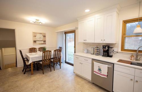 Portage House | Spacious 4-bedroom house in lovely Portage
