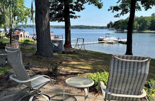 Lake House | Spacious 4-bedroom house on all sports 8 Pt Lake in wonderful Lake with AC
