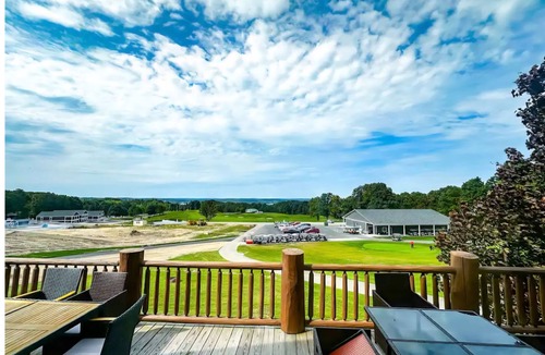 Bellaire Cabin | Spacious 5-bedroom cabin in charming Bellaire on Golf Course