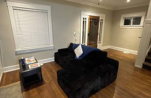 Northeast Kansas City House | Spacious 5-bedroom house in lovely Kansas City