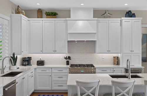 Bay Harbor House | Spacious 7-bedroom retreat in beautiful Bay Harbor, perfect for large groups!