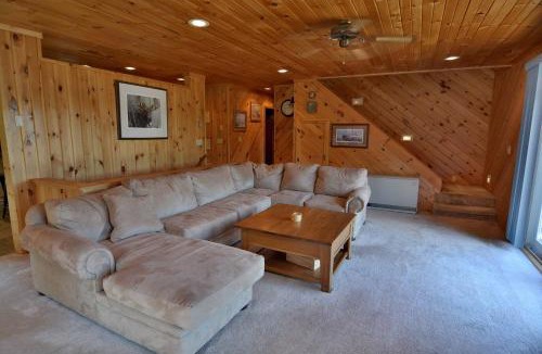Cable House | Spacious Cottage with Luxury Amenities For a Family Fun Glamping Experience near Lake Namekagon, Wisconsin