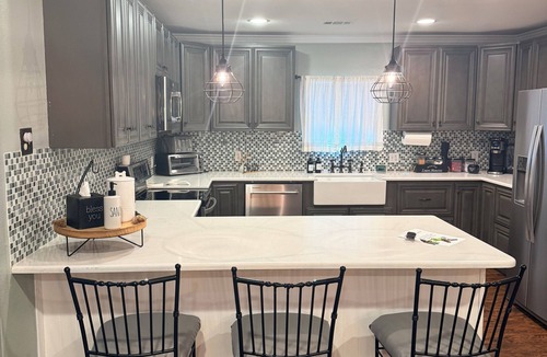 Irving House | Spacious luxury home in Irving- perfect for groups, families, and Texas getaways