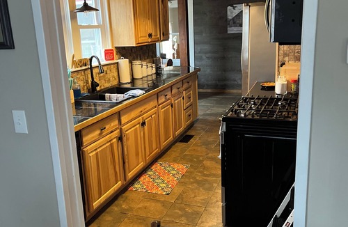 Mio House | Spacious Mio Cabin - Sleeps 20+ - Game Room - Near AuSable River & ORV Trails
