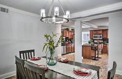 Read Boulevard East House | Spacious NOLA Home: 10 Mi to French Quarter