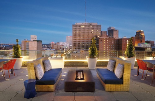 Central Business District Hotel | SpringHill Suites by Marriott New Orleans Downtown/Canal Street