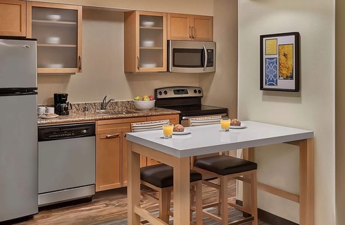Chesterfield Hotel | St. Louis Adventure Base: Comfortable Accommodations, Explore Nearby Attractions