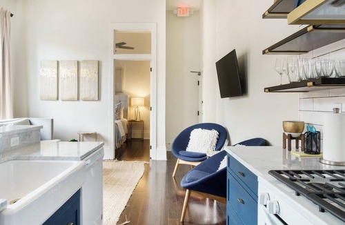 Treme Condo | Step Back in Time in a Historic Condo in Tremé - Blocks from French Quarter!