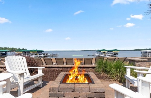 Nisswa Condo | Step Outside & You're at the Lake | Beach Access & Boat Rentals Available