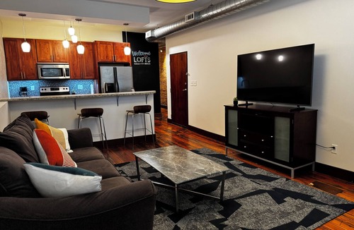 Paducah Apartment | Stylish 2BR Loft in the heart of Downtown Paducah