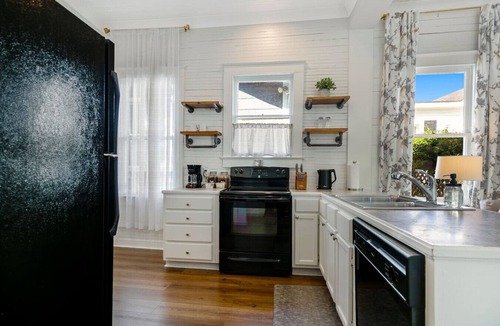 Beauregard Town Historic District House | Stylish Downtown Home Near LSU & River Center
