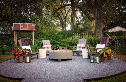 Highlands - Perkins House | Stylish Home Near Stadium | Hot Tub, BBQ, Fire Pit