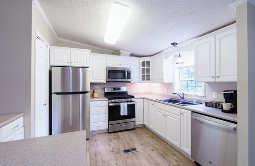 Farmers House | Sugarloaf Mountain Escape Secluded 3 bedroom, 5 acres, ATV, RV and boat storage.