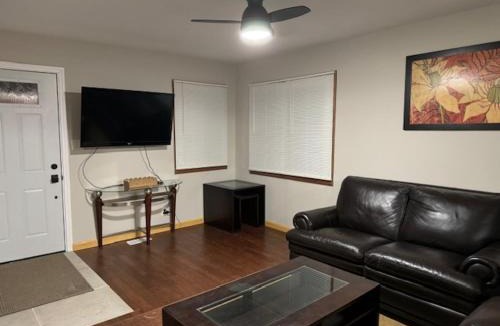 McHenry House | Sunnyside Rental-Entire vacation home 3 Bedroom 2 Bathrooms 1 Kitchen