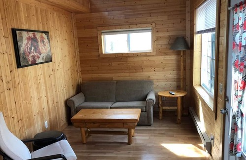 Muskegon Cottage | Sunset Beach Cottages #2 - Lake Michigan Shoreline