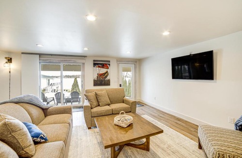 Clarklake Apartment | Swim & Fish! Lakefront Apt w/Hot Tub & Grill!