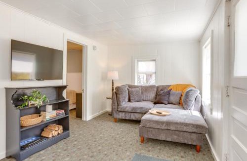 Frankfort House | Swim, Hike & Unwind: Frankfort Cottage w/Fire Pit