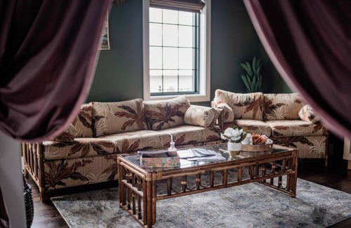 Perryville Apartment | The Atrium - A Boutique Hotel