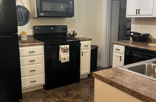 Winnsboro House | The Cottage: cozy 3-bedroom home 5.5 miles from Winnsboro.