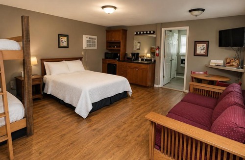 Tahlequah House | The Eddy