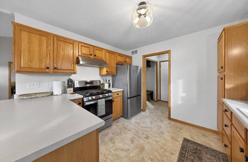 Rochester House | The Gathering Place Near Mayo Sleeps 10, Dogs