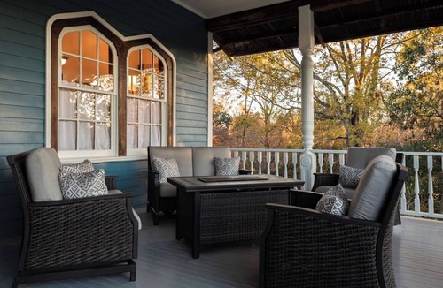 St. Francisville House | The Glynns by Louisiana Hospitality Group