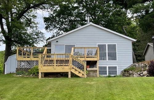 Newaygo Cottage | The Knotty Pine Retreat on Hess Lake