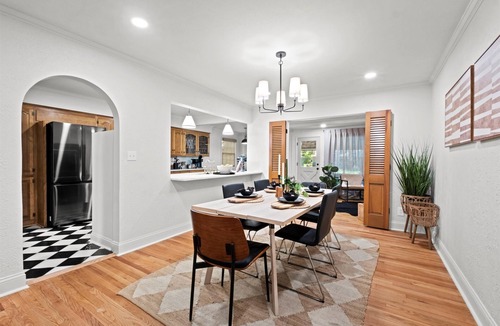 Mission House | The Mini Glenwood - Reimagined Ranch in Mission, KS