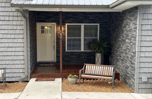 Gilbertsville House | THE NAUTI FARMHOUSE - 1 mile to Moors Resort w Dock/Golf Cart/Pontoon Rental
