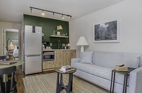 New Buffalo Apartment | The Neighborhood Hotel - Grand Beach