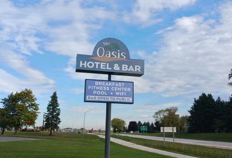 Sheboygan Falls Hotel | The Oasis Hotel & Bar
