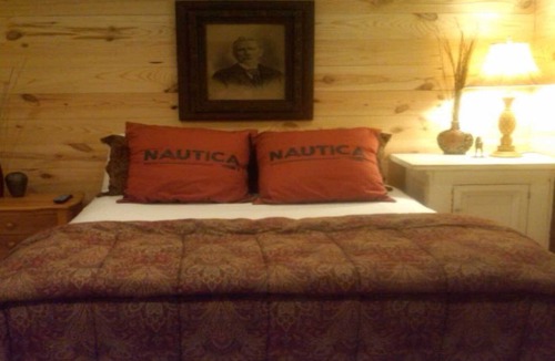St. Joseph Cabin | The Oxbow Lodge of Lake Bruin