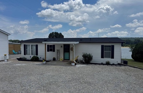 Vevay House | The River View at Esther’s
