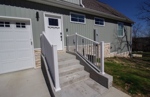 Waynesville Apartment | The Studio on Rainbow is a cozy and functional studio apartment located in Waynesville, just minutes from Fort Leonard Wood. Perfect for short or extended stays, this space offers a queen bed, twin pullout, full kitchen, and modern essentials