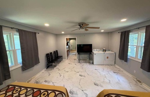Bridgman House | The Vineyard House | Spacious Home Near Wine, Beer & Lake MI