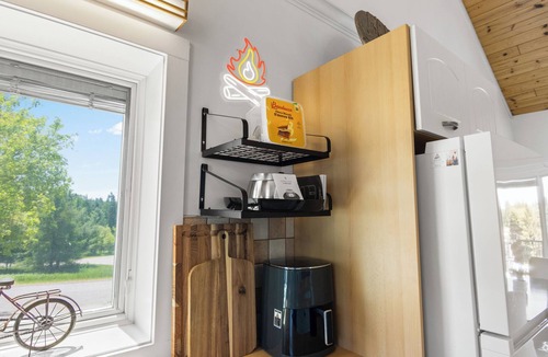 Boyne Falls House | Toasted Marshmallow Perfect for Golfers, Snowmobilers & Outdoor Enthusiasts