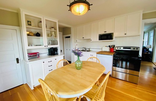 Bayfield House | Top Location, Walkable in the heart of Bayfield!