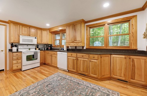 Bellaire House | Torch Lake House Central Lake