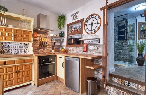Canillas de Aceituno House | Traditional house in the heart of the village