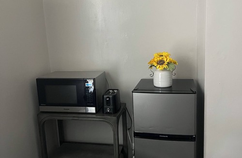 Seventh Ward Bed & Breakfast | TRAVEL NURSES WELCOMED- PRIVATE SUITE- NEAR CANAL ST & BROAD ST