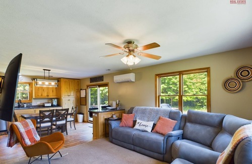 Munising House | U.P. Getaway, Close to Miners Castle, Hiking
