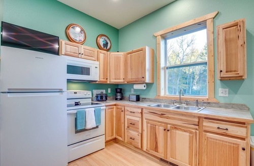 Houghton County Apartment | Ultimate UP Retreat Near ATV Trails & Twin Lakes