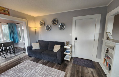 Springfield Apartment | Unique Route 66 themed, family-friendly! Located 5 minutes from Scheels park.